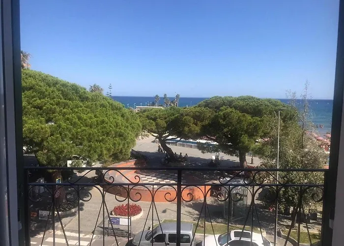 Pensión Le Della Nonna 3*